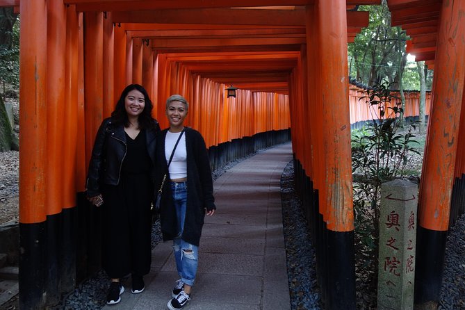 TREASURES of Kyoto: Fushimi Inari, Kiyomizu Temple, and more! - A preserved Kyoto district on foot