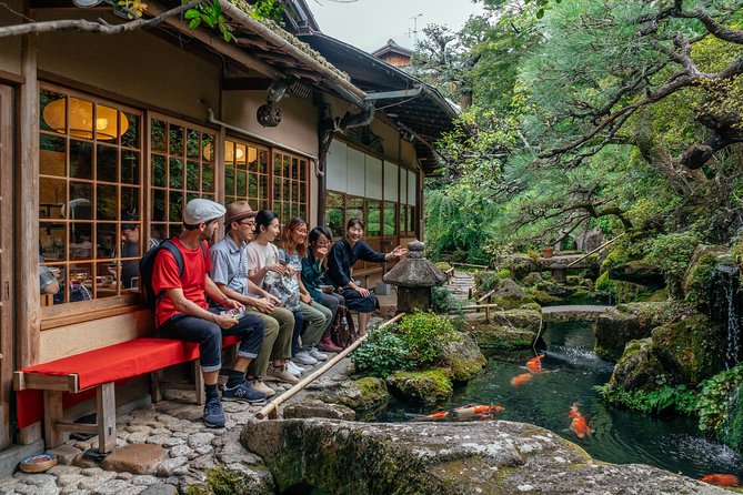 Treasures of Kyoto: Geishas & Traditions Private Tour - Maruyama Park and Yasaka Shrine