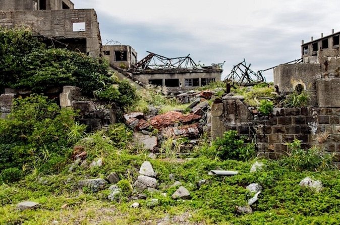 Visit Gunkanjima Island (Battleship Island) in Nagasaki - What the English-language setup means