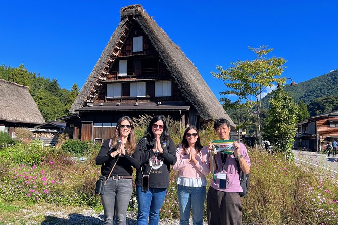 World Heritage Shirakawa-go and Experience Tours from Kanazawa - Gold leaf in Kanazawa