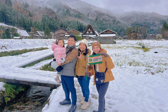 World Heritage Shirakawa-go and Experience Tours from Kanazawa - A quick walk through Higashi Chaya District