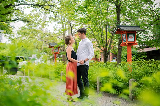 Your Private Vacation Photography Session In Kyoto - Planning the route with Satoshi